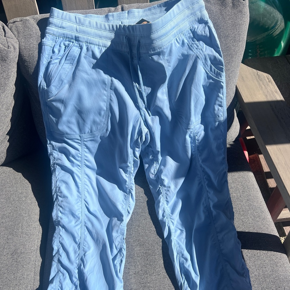 Women's North Face Light Blue Capris